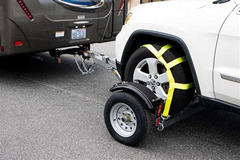 Everything You Need to Know About Car Tow Dolly Tires | Car Tow Dolly