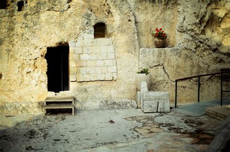 The Garden Tomb of Jesus Christ's Burial in Jerusalem, Israel - Etsy