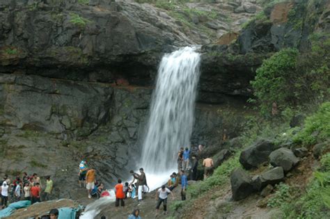 Lonavala waterfall – Places near Pune and Mumbai