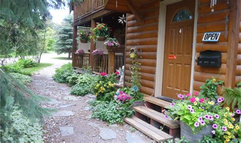 Glacier Cabins - Glacier Cabins located near Glacier National Park