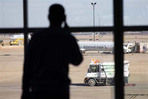 FAA Shutdown: Further Delays Expected After 10,000 Grounded Flights Fiasco