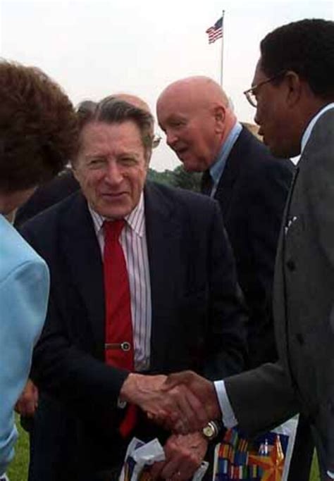 Former Defense Secretary Caspar Weinberger greets fellow guests at the ...