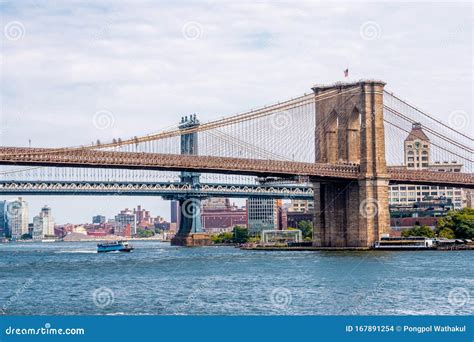 View of Brooklyn Bridge and Brooklyn from Manhattan Side in New York ...