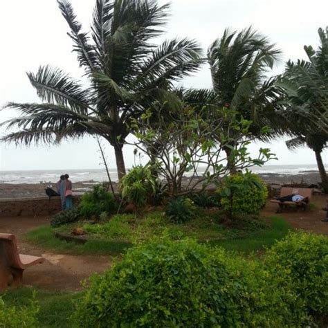 Carter Road Promenade - Bandra West - Naushad Ali Marg