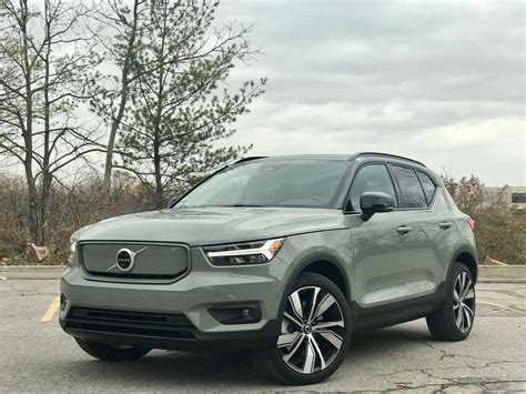 Volvo Xc40 Review 2021 Carwow | Images and Photos finder