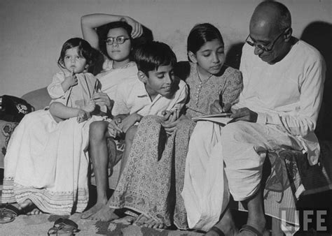 Four Generations Of Mahatma Gandhi Family Photos | Rare & Old Vintage ...