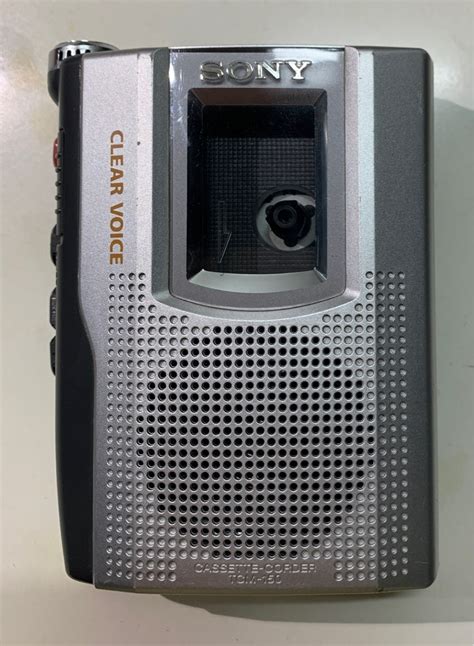 Sony cassette recorder TCM-150, Audio, Portable Music Players on Carousell