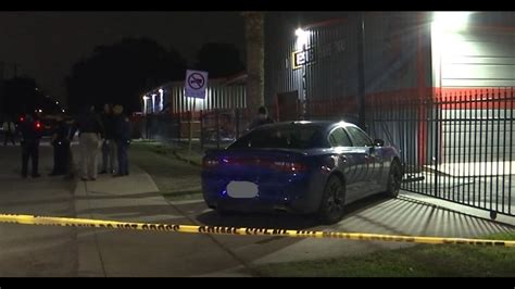 Investigation underway after off-duty SAPD officer shoots at stolen car ...