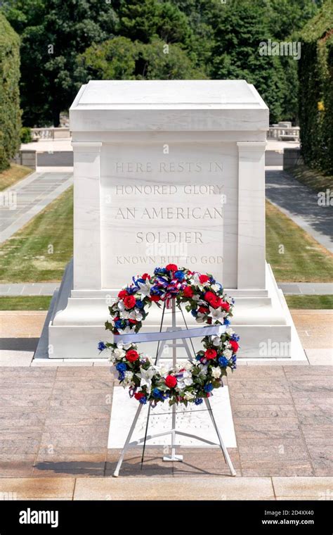 The Tomb of the Unknown Soldier at Arlington National Cemetery Stock ...