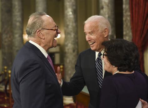 Joe Biden final Senate swearing-in: Jokes, smiles, and selfies - CBS News