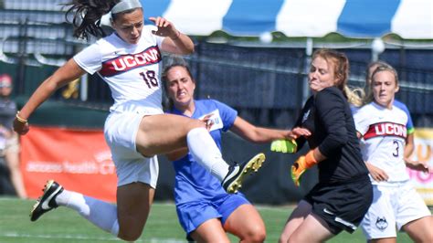 No. 18 UConn Women’s Soccer Gets By CCSU, 2-1 - The UConn Blog