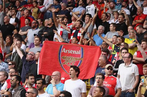 Arsenal vs Tottenham: Sol Campbell says Arsenal fans are craving the ...