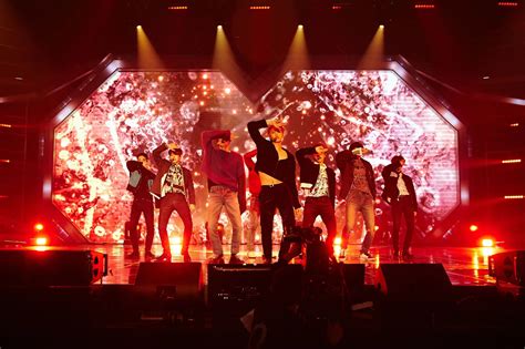 EXO in '0 x FIESTA with EXO' Concert | December 24, 2018 (2) | Kpopping