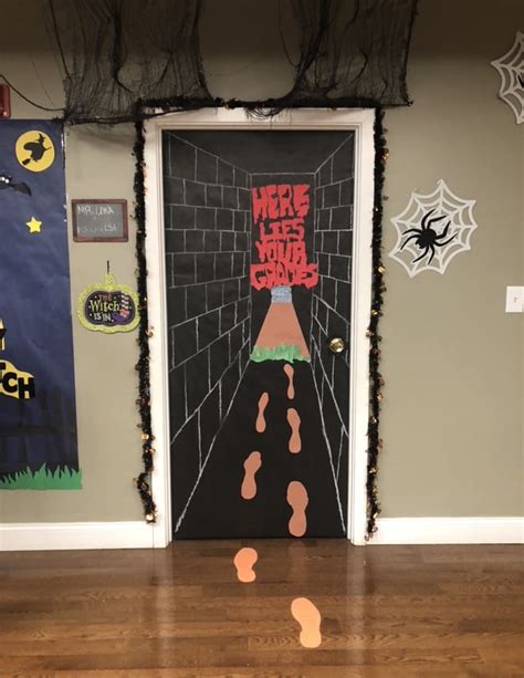 20+ Halloween Door Decorating Contest Ideas – HomeDecorish