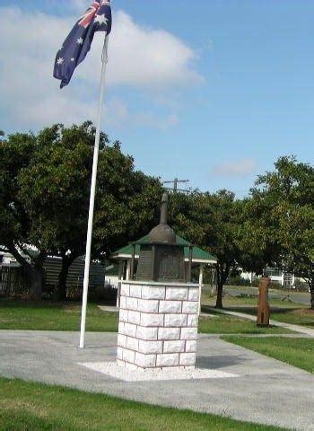 Pinkenba & District War Memorial | Monument Australia