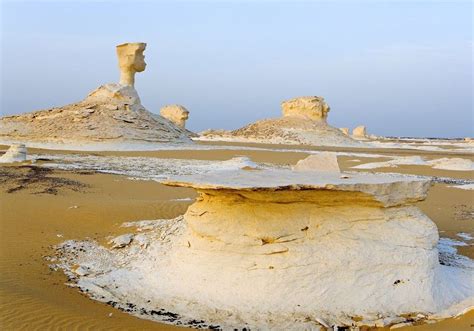 White Desert National Park, Egypt (with Map & Photos)