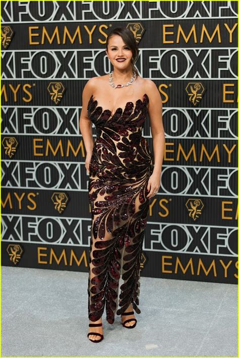 Emmy Awards 2023 Red Carpet Photos: Full Guest List Revealed & Every Fashion Moment! | 2023 Emmy ...