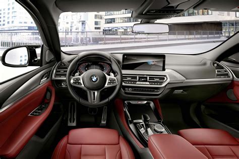 Preview: 2022 BMW X4 keeps sexy looks, adds tech