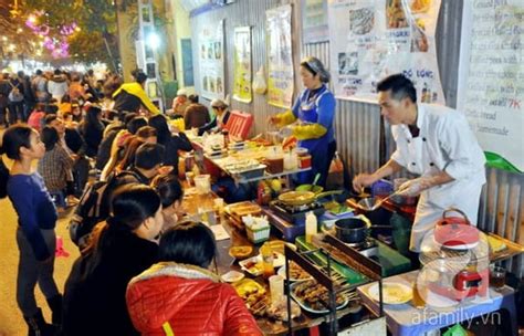 Hanoi Night Market - Night Walking Street Hanoi - Travel like a Local