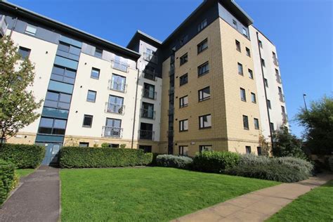 Broughton Road, Broughton, Edinburgh... 2 bed flat - £1,050 pcm (£242 pw)