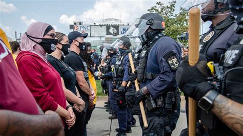 Breonna Taylor Protest In Louisville Leads To 68 Arrests Near Kentucky ...