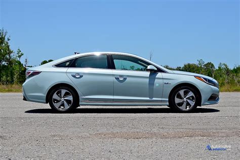 In Our Garage: 2016 Hyundai Sonata Hybrid