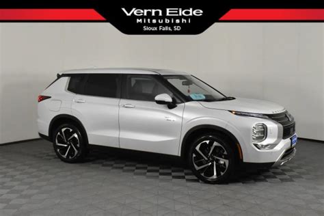 New 2023 Mitsubishi Outlander SE Sport Utility in Sioux Falls #77062 | Vern Eide Mitsubishi