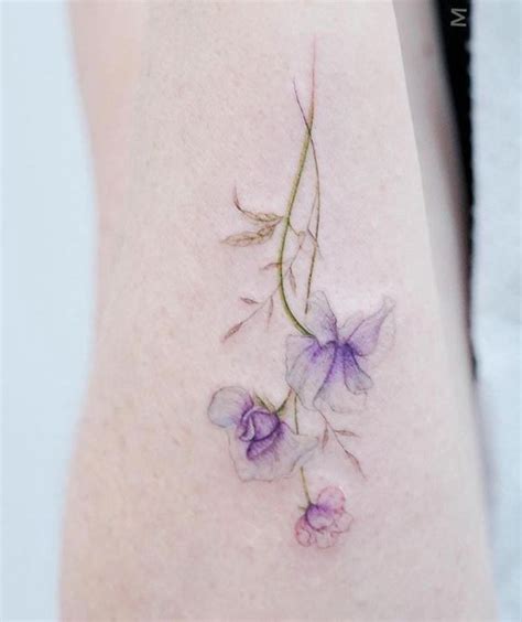 Pin on Tatuagem in 2024 | Flower tattoo shoulder, Tattoo spots, Tattoos