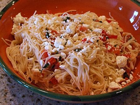 Greek Spaghetti w/ Tomatoes & Feta