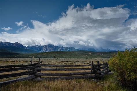 Sawtooth Mountains | Sawtooth Mountains south of Stanley on … | Ron ...