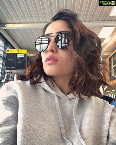 Yami Gautam Instagram - Hoodie girl🕶 - Gethu Cinema