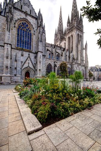 Quimper Cathedral, Quimper, France - SpottingHistory.com