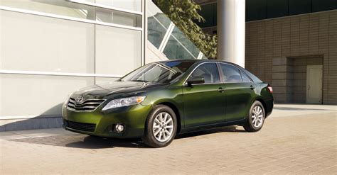 TOYOTA CAMRY - Review and photos