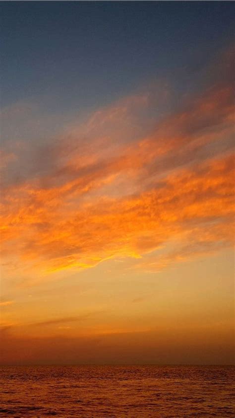 Sunset, orange sky, calm wallpaper | Orange sky, Sky aesthetic, Orange wallpaper