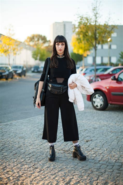 Sonntags 10 Uhr vorm Berghain: Das sind die Streetstyles der Gäste ...