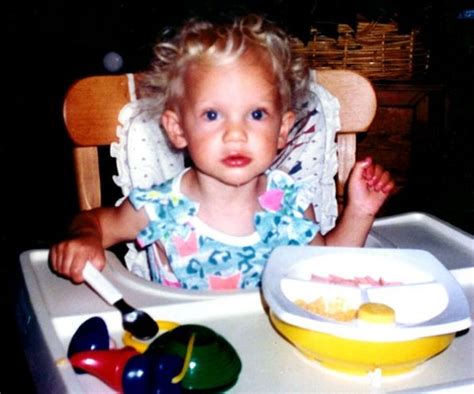 Taylor Swift: A History in Photos | Taylor swift childhood, Young ...