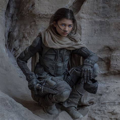 2048x2048 Resolution Zendaya Dune Movie Ipad Air Wallpaper - Wallpapers Den