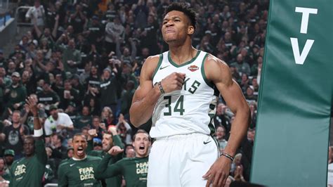 Giannis dunks all over Pistons in Game 1 win - ESPN Video - ESPN