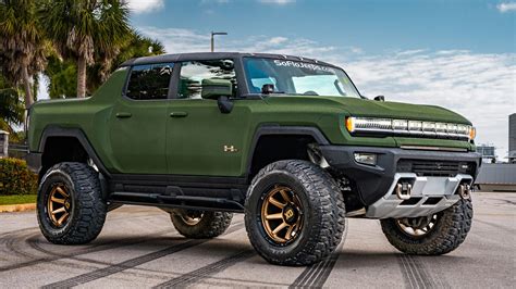 SoFlo Customs Unleashes Strikeforce, a Custom GMC Hummer EV