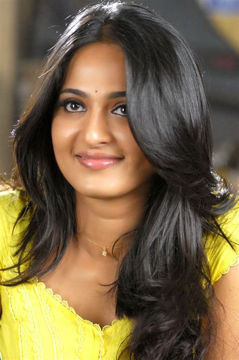 Anushka Shetty.com: Anushka Shetty Cute and Beautiful Photoshoot Stills