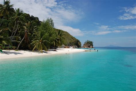 Malaysia - Beaches in Langkawi and Kuala Lumpur - HolidayTurn