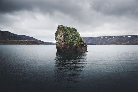 Kleifarvatn | Between Continents Reykjanes & Lava Tunnel tour | Hidden Iceland | Photo by Norris ...