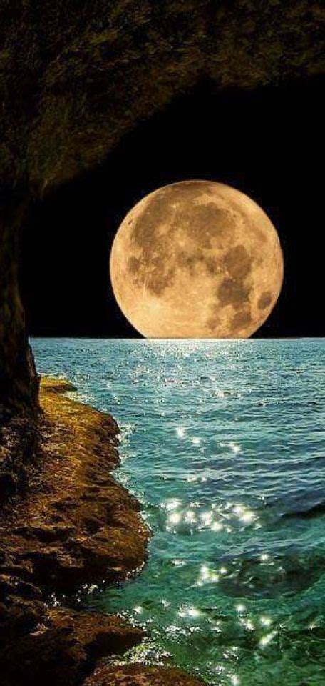 Fabulous Full Moon Photography To Keep You Fascinated - Bored Art