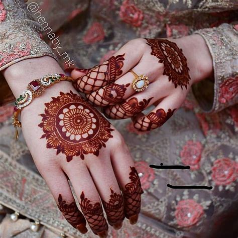 Tikki Mehndi Design For Bridal Mehndi Designs Simple Tikki Hand Front Circle Hands Henna Latest ...