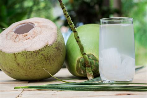 Beauty Benefits of Using Coconut Water for Skin - Tikli