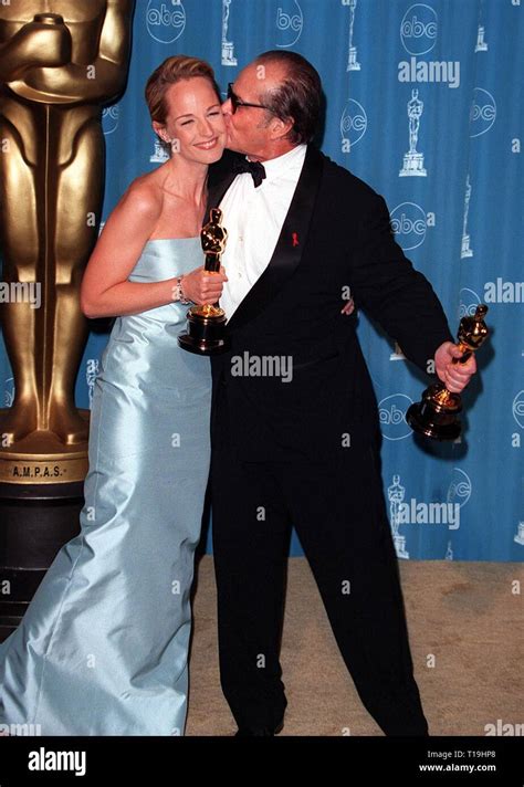 LOS ANGELES, CA - March 24, 1998: 23MAR98: HELEN HUNT & JACK NICHOLSON ...