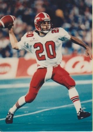 Doug Flutie – Canadian Football Hall of Fame