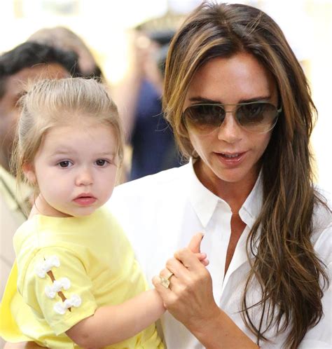 Harper Beckham Fashion Blog: June 2013: Harper departs from LAX!