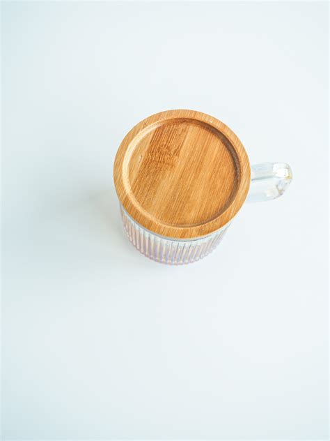 STRIPE Glass Mug with Wooden Lid (Clear Rainbow) - inèz