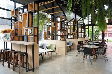 This Greenhouse Cafe Has European-Style Gardens & Is Set In A Train